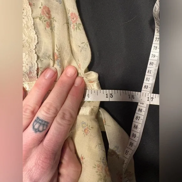 Vintage 70’s Cream Floral Gunne Sax Prairie Dress - Picture 8 of 8